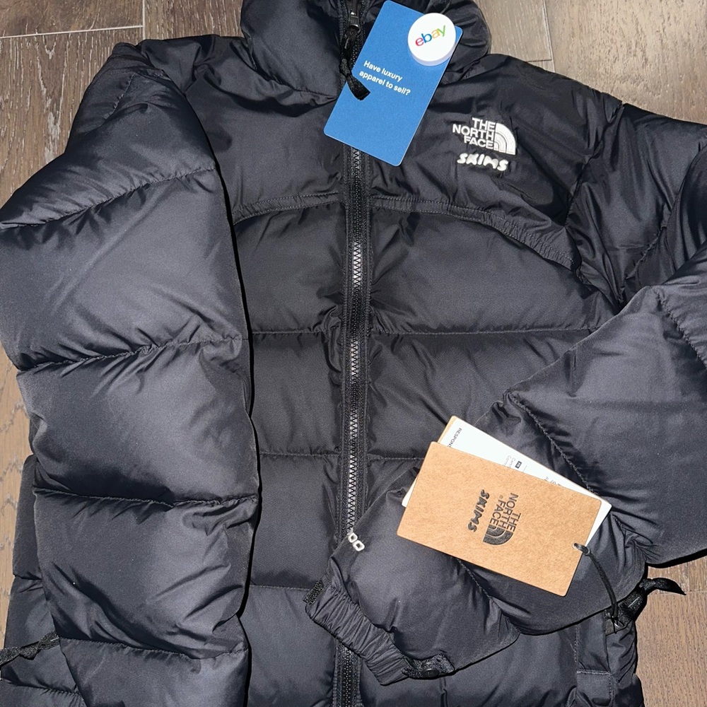 Skims x The North Face
2000 RETRO NUPTSE JACKET XXS